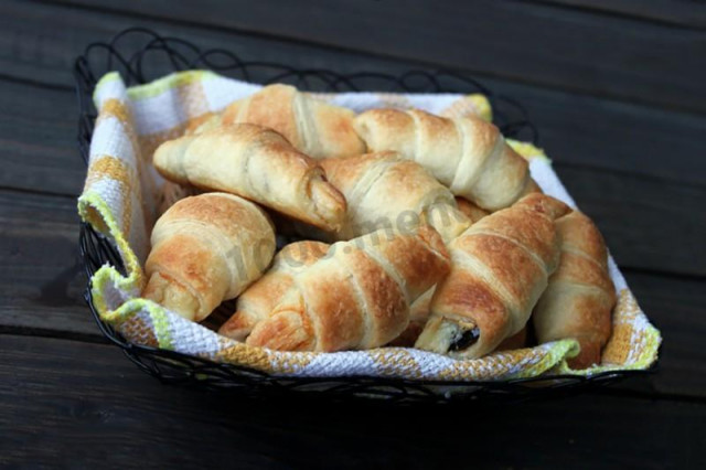 Croissants with cheese and prunes