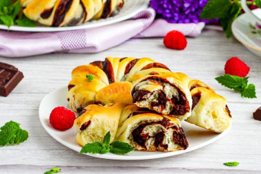 Buns with chocolate from yeast dough