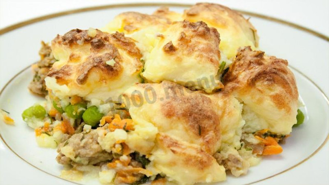 Royal casserole with vegetables and lamb