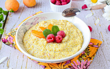 Artek wheat porridge with milk