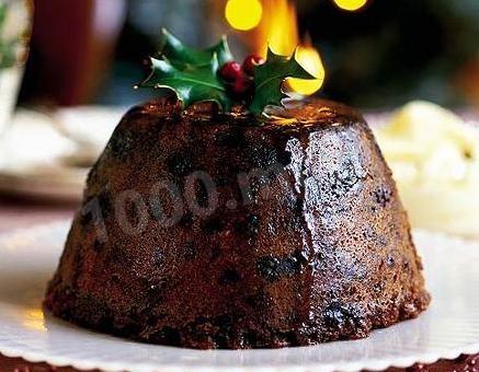 New Year's pudding with raisins and nuts