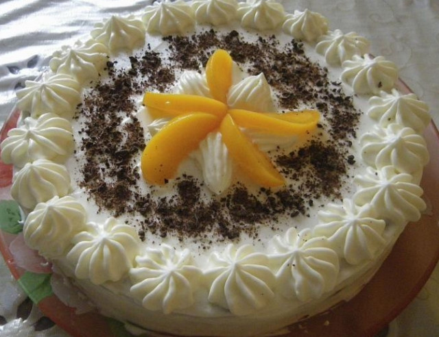 Sour cream cake with vanilla cream