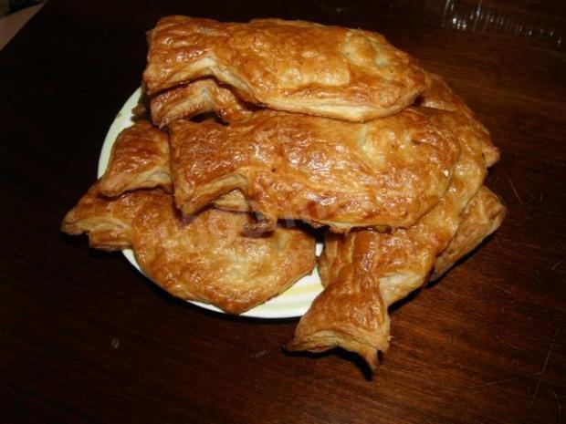Puff pastry pies for beer