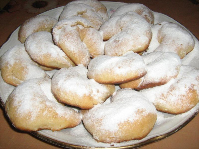 Riga yeast dough bagels