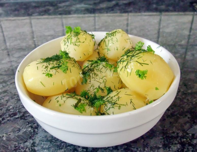 Steamed potatoes