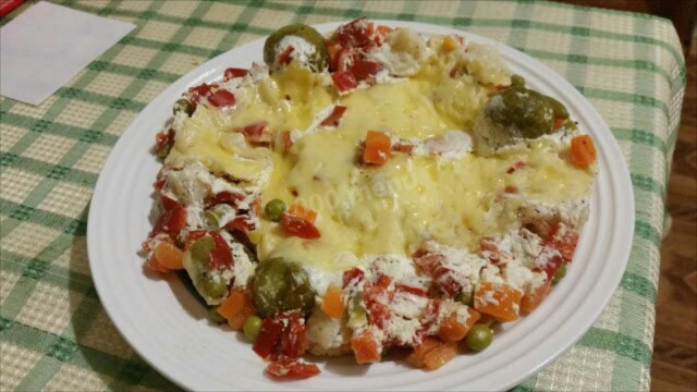 Steamed vegetables with cheese