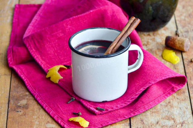 Mulled wine from homemade wine