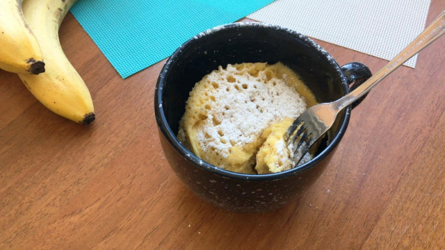 Banana cupcake in a mug in 5 minutes