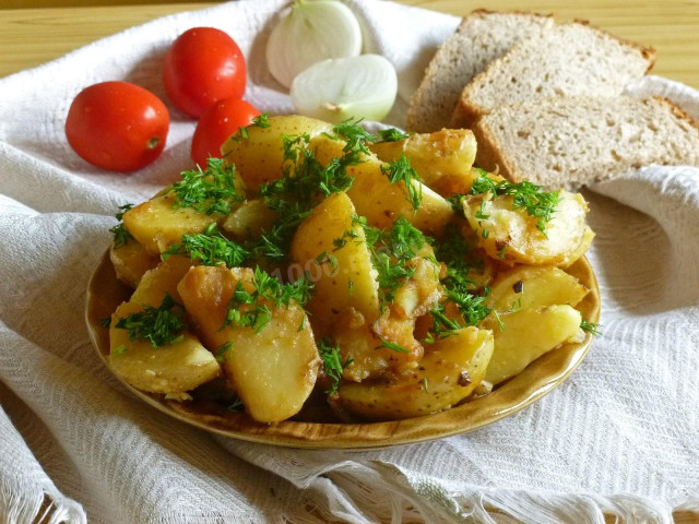 Rustic potatoes in a slow cooker