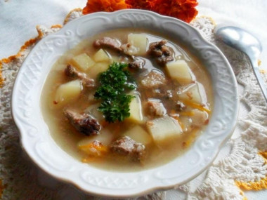 Soup with meat in a slow cooker