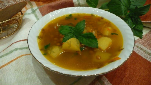 Lentil soup in a slow cooker