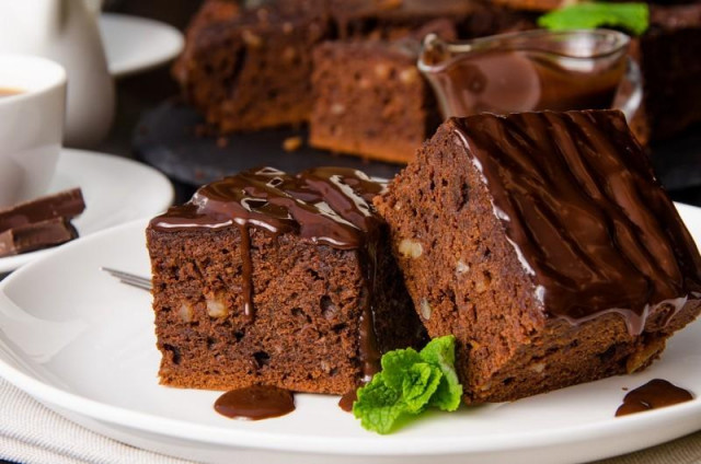 Chocolate brownie in a slow cooker