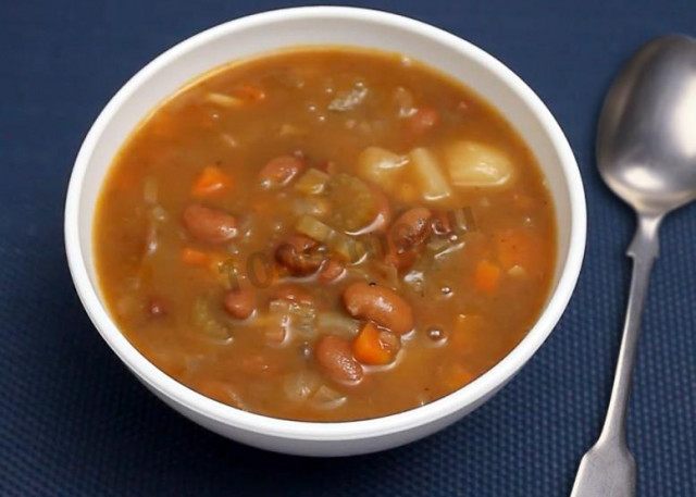 Canned bean soup in a slow cooker