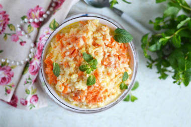 Pumpkin porridge with rice in a slow cooker