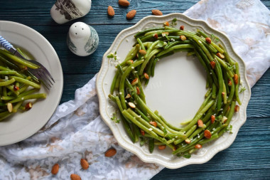 String beans for garnish