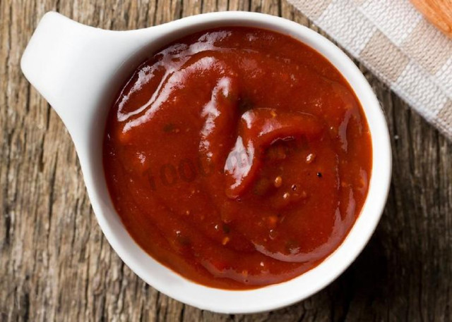 Ketchup in a slow cooker for winter
