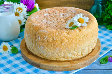 Homemade bread in slow cooker