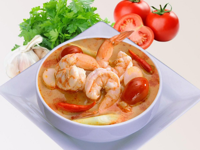 Tom yam in a slow cooker