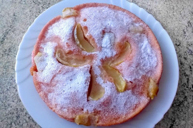 Pie made of dry jelly in a slow cooker