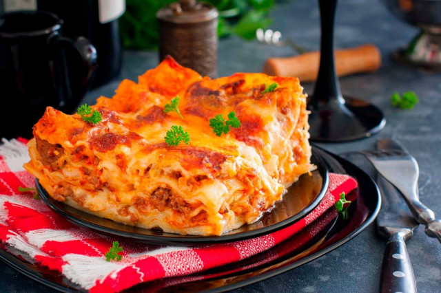 Classic lasagna bolognese with bechamel sauce