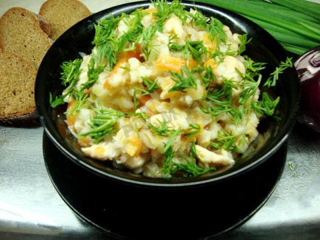 Pearl barley porridge with chicken in a slow cooker