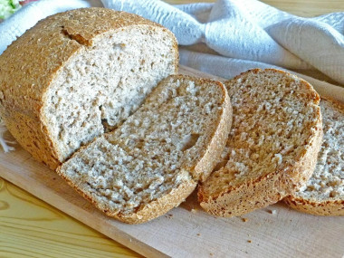 Bread with bran in a bread maker