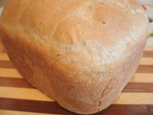 Bread in a bread maker with bread kvass