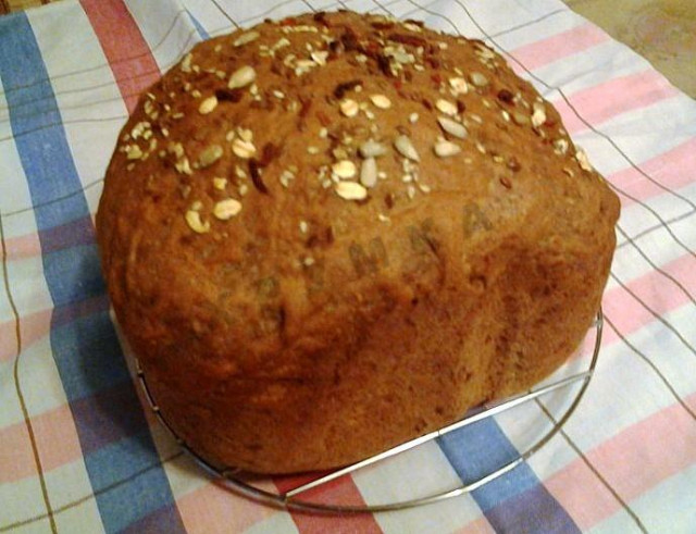 Health bread with flaxseed flour in a bread maker
