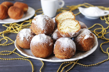 Condensed milk balls fried in oil