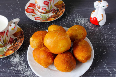 Doughnuts with condensed milk inside
