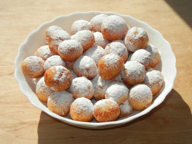 Classic cottage cheese donuts
