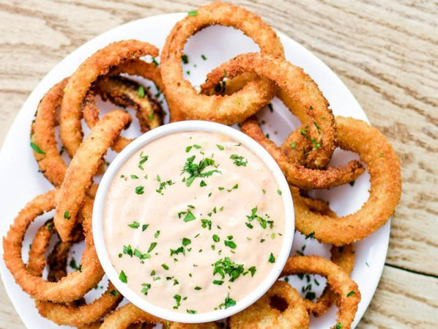 Onion rings for beer
