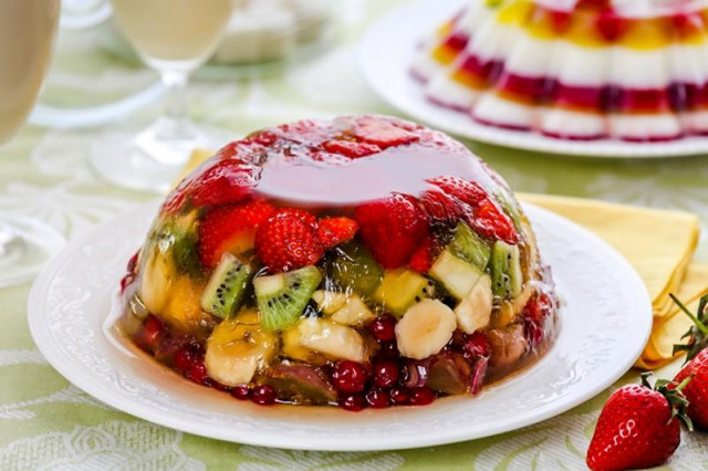 Champagne jelly with fruits and berries