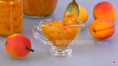 Apricot sweet and sour sauce for winter in 5 minutes