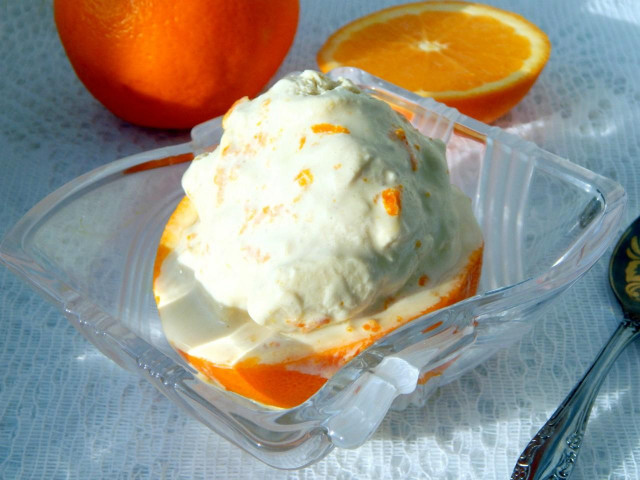 Orange ice cream with oranges