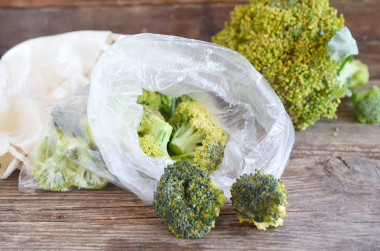 How to freeze broccoli for winter at home