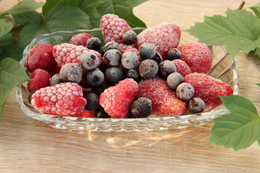 How to freeze berries for winter