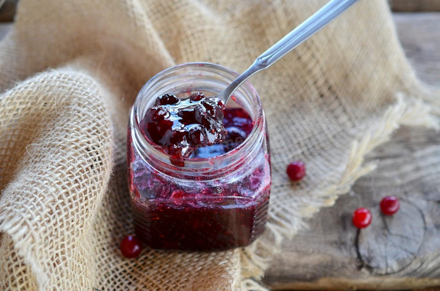 Cranberry jam from cranberries