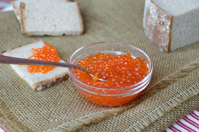 How to salt trout roe