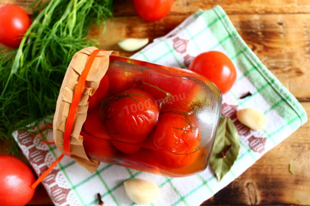Salted tomatoes in a jar as cask tomatoes