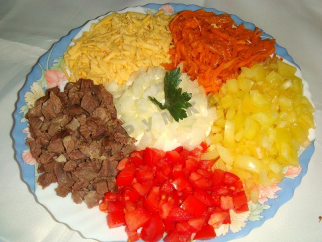 Kaleidoscope salad with Korean carrots