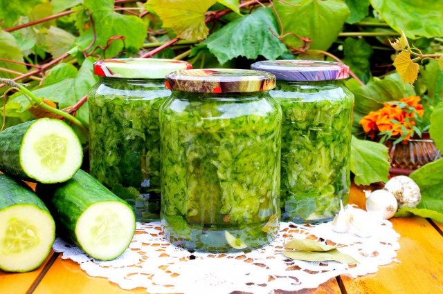 Cucumbers in their own juice for winter