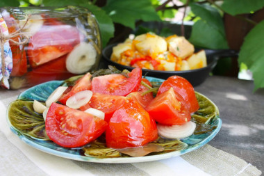 Tomatoes in cloves with garlic without sterilization for the winter