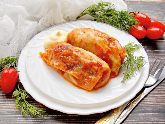 Cabbage rolls with rice without meat
