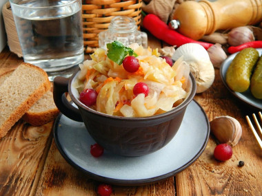 Sauerkraut with horseradish for winter