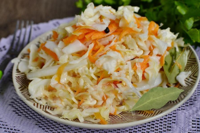 Pickled cabbage with hot brine
