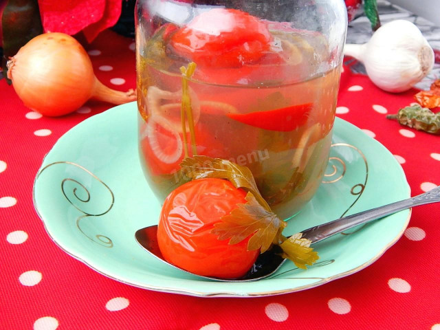 Pickled tomatoes with honey for winter
