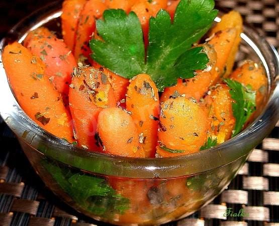 Pickled carrots in vinegar filling for winter