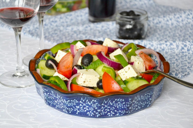 Greek salad with classic cheese
