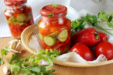 Onion, pepper, cucumber and tomato salad for winter
